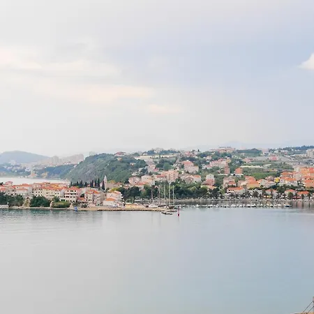 Vuko Ποντστράνα