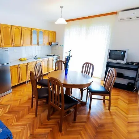 Vuko * Ποντστράνα