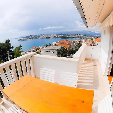 Vuko Apartment *